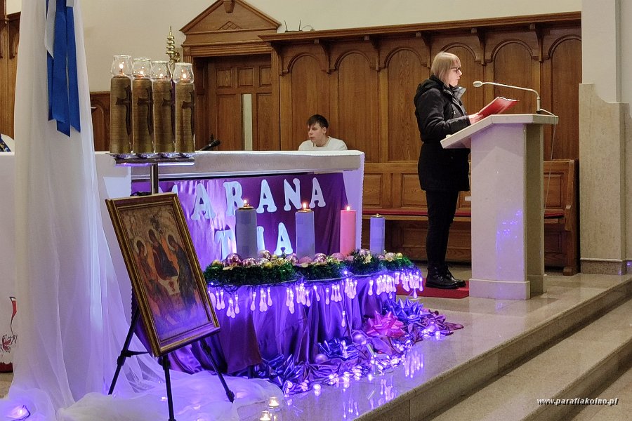 44 Wtorek - msza wieczorna.jpg